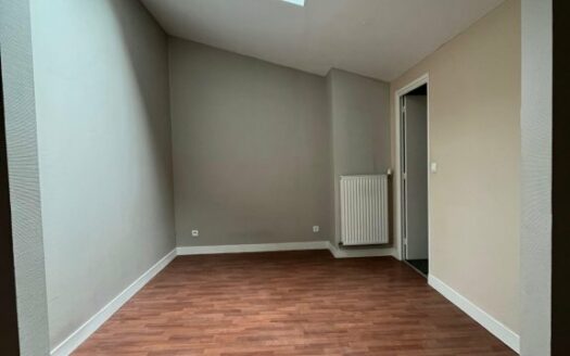 Place Saint Marc, F2 de 45m², emplacement idéal