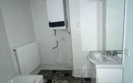 Place Saint Marc, F2 de 45m², emplacement idéal