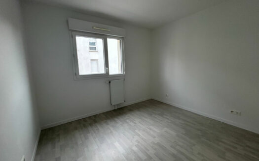 A vendre Maromme centre F3 avec balcon, cave et garage