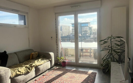 A louer, T4 de 72 m2 Quartier Lucilline, parking