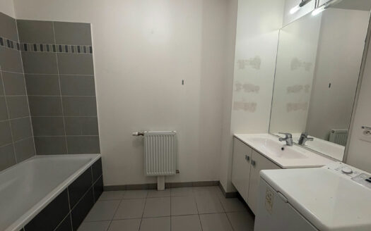 A vendre Rouen droite F3 balcon + parking