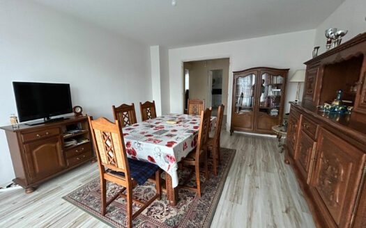 A vendre Appartement F4 Darnétal avec garage et caves.