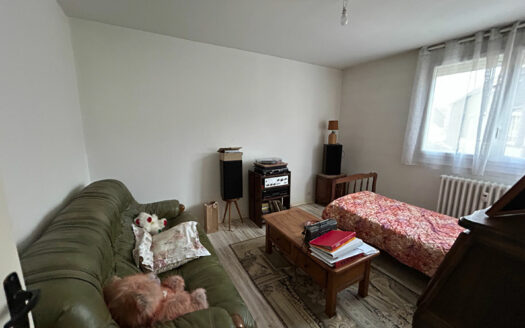 A vendre Appartement F4 Darnétal avec garage et caves.