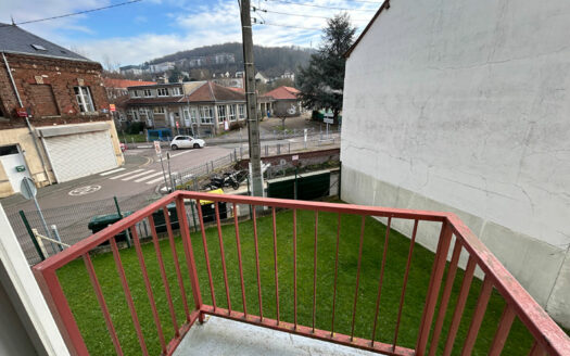 A vendre Appartement F4 Darnétal avec garage et caves.