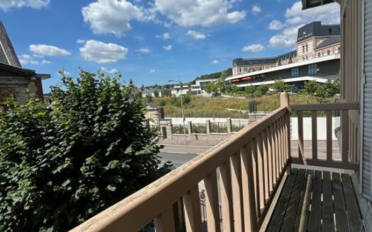 Location studio lumineux  27,76 m² avec balcon sud et parking sécurisé dans mais