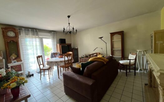 À louer, Appartement T3 avec terrasse, cave et parking à Bois-Guillaume
