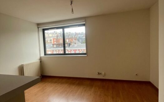 A louer, F2 en parfait état, préfecture de Rouen, Parking