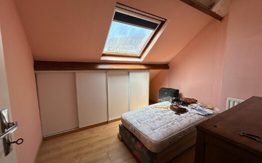 A vendre maison individuelle Barentin 4 chambres, jardin et garage indépendant.