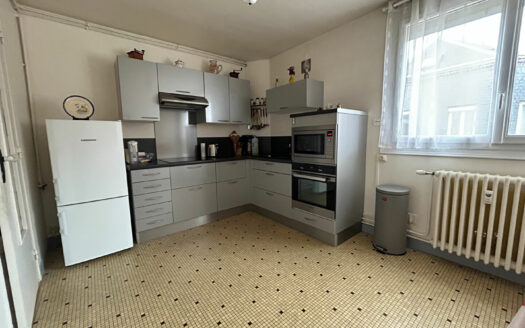 A vendre Appartement F4 Darnétal avec garage et caves.