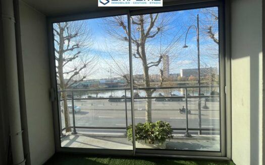 F3 de 75.51m² HALLE AUX TOILES ROUEN (76000)