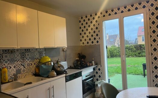 A louer - Pavillon individuel avec jardin clos et double garage à Mesnil-Esnard