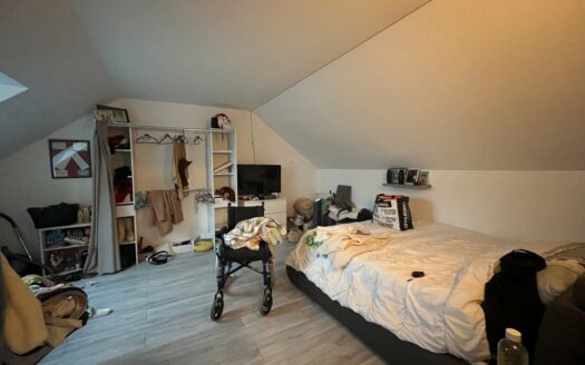 A louer - Pavillon individuel avec jardin clos et double garage à Mesnil-Esnard