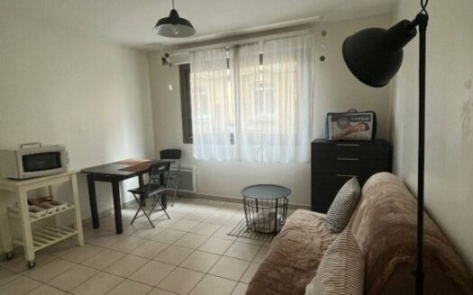 ROUEN GARE – Studio meublé lumineux et au calme