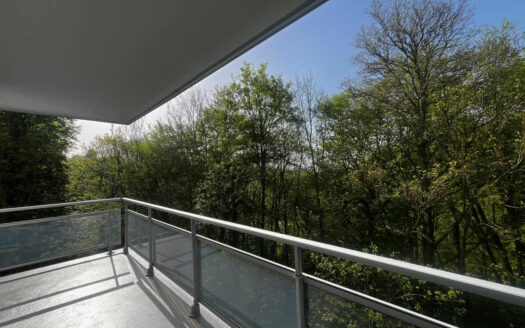 F2 lumineux avec terrasse et parking en résidence senior à Mont-Saint-Aignan