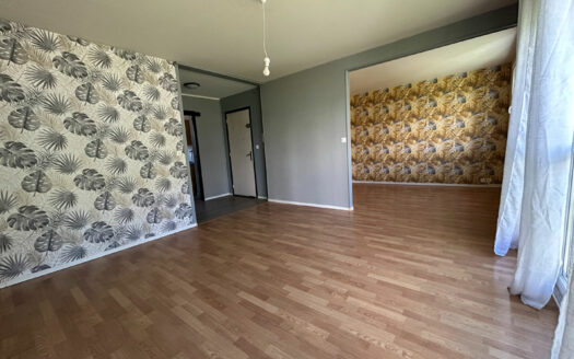 À vendre Appartement Maromme 4 pièces au rez-de-chaussée avec grande cave.