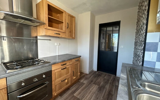 À vendre Appartement Maromme 4 pièces au rez-de-chaussée avec grande cave.