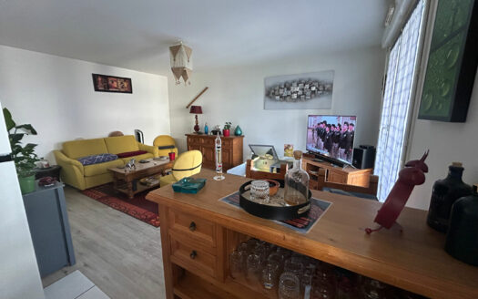 Appartement Sotteville Les Rouen F2 avec balcon et parking.