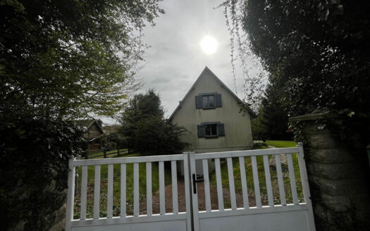 Maison de charme avec jardin arboré à Bois-Guillaume, secteur calme et recherché