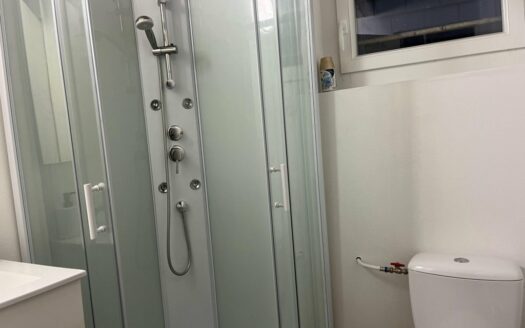 A louer, studio meublé, Rue Eau de Robec à Rouen