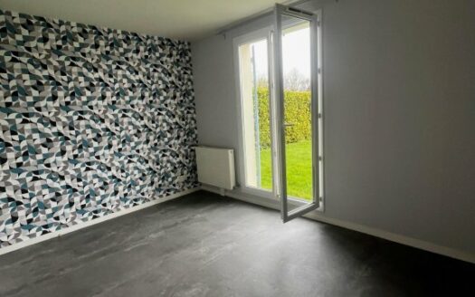 A louer - Pavillon individuel avec jardin clos et double garage à Mesnil-Esnard