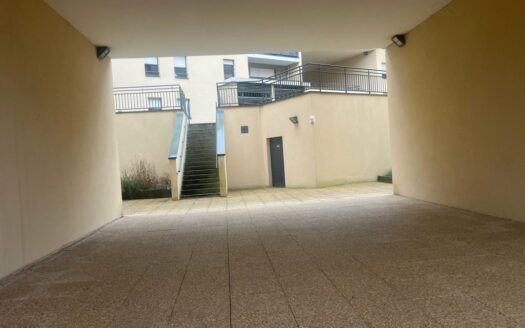 Studio lumineux avec cave et parking en option – Résidence récente et sécurisée