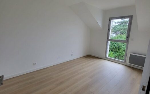 A louer, F2 récent de 41.25m² - à Bihorel avec parking et balcon