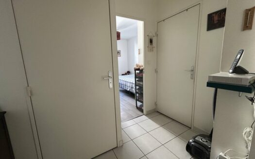 Sotteville les Rouen, F2 avec parking et balcon