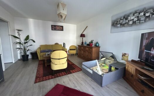 Sotteville les Rouen, F2 avec parking et balcon