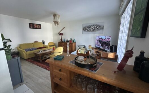 Sotteville les Rouen, F2 avec parking et balcon