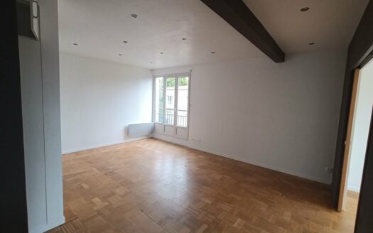 F3 de 61m² proche quai de rouen rive gauche