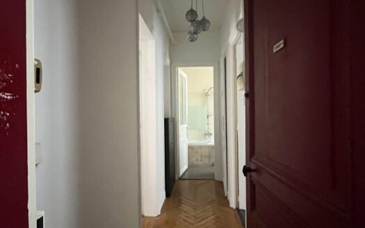Location meublé de charme 55 m² Palais de Justice
