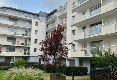 Studio rive gauche quartier saint sever dans résidence sécurisée