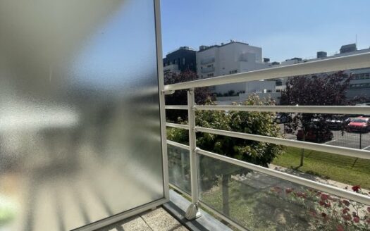 Studio rive gauche quartier saint sever dans résidence sécurisée