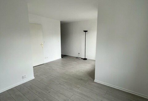 Studio rive gauche quartier saint sever dans résidence sécurisée