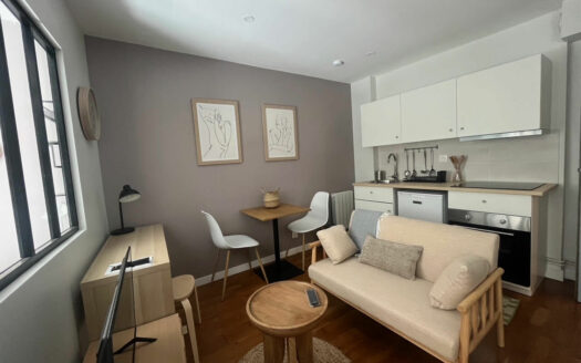 Location studio meublé refait à neuf  au coeur du centre historique de Rouen