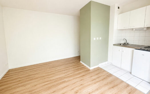 Studio avec parking - Quartier CHU Boulingrin