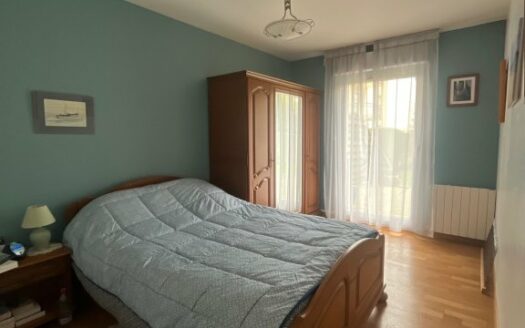 A LOUER - F3 de 71.63m² avec terrasse, jardin et place de parking - Mesnil-Esnar