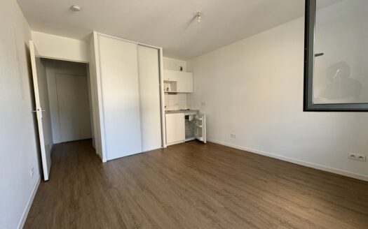 A LOUER - Studio de 21.05m² à ROUEN - Rue Duguay Trouin