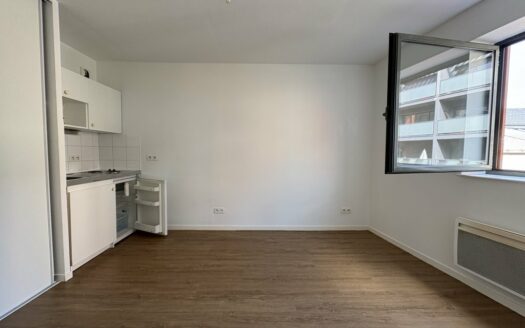 A LOUER - Studio de 21.05m² à ROUEN - Rue Duguay Trouin