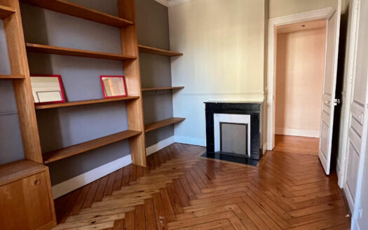 Place Saint marc, charmant appartement 2 chambres