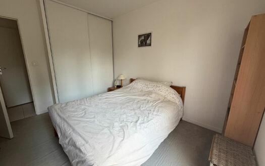 ROUEN SAINT-HILAIRE - F2 AVEC TERRASSE, PARKING ET LOCATAIRE EN PLACE