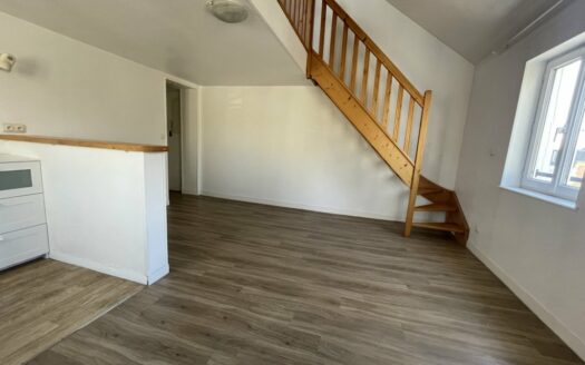 A LOUER - Appartement F2 en duplex - Place Saint-Marc ROUEN