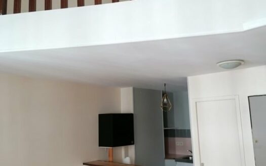 A LOUER - F2 DUPLEX de 33.75m² - ROUEN PALAIS DE JUSTICE