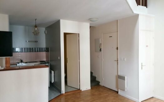 A LOUER - F2 DUPLEX de 33.75m² - ROUEN PALAIS DE JUSTICE