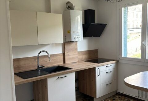 Nouveauté à la location - Appartement de type F4 de 67.73m² avec balcon, box, ca