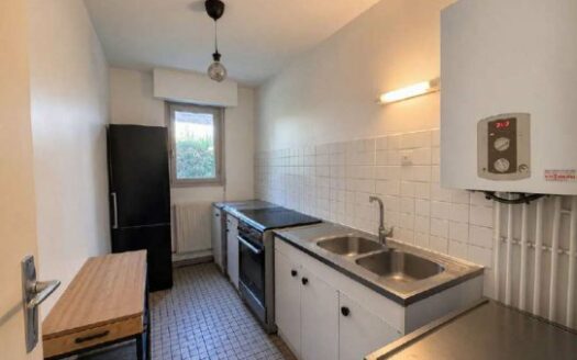 A LOUER - Appartement F2 de 46.97m² avec parking, terrasse et cave à Rouen