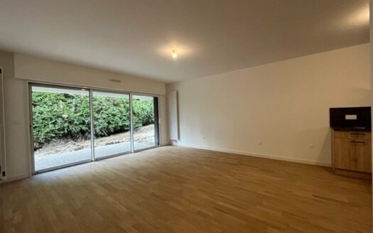 A LOUER - Appartement F3 de 69.52m² avec extérieur et parking à Mont-Saint-Aigna