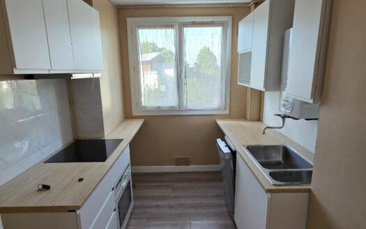 À vendre appartement Maromme 3 pièces 2ème étage avec cave.