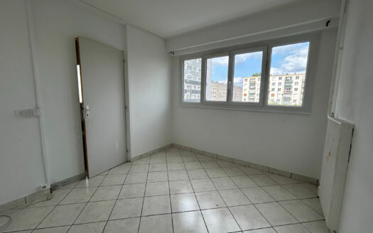 A vendre appartement T5 à Bihorel avec balcon