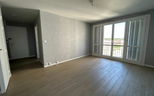 À vendre Appartement Maromme La Maine F2 avec cave.